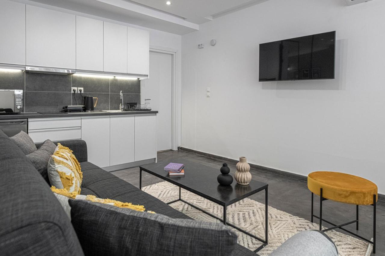Phaedrus Living: City Center Luxury Flat Loukianou Athén Kültér fotó
